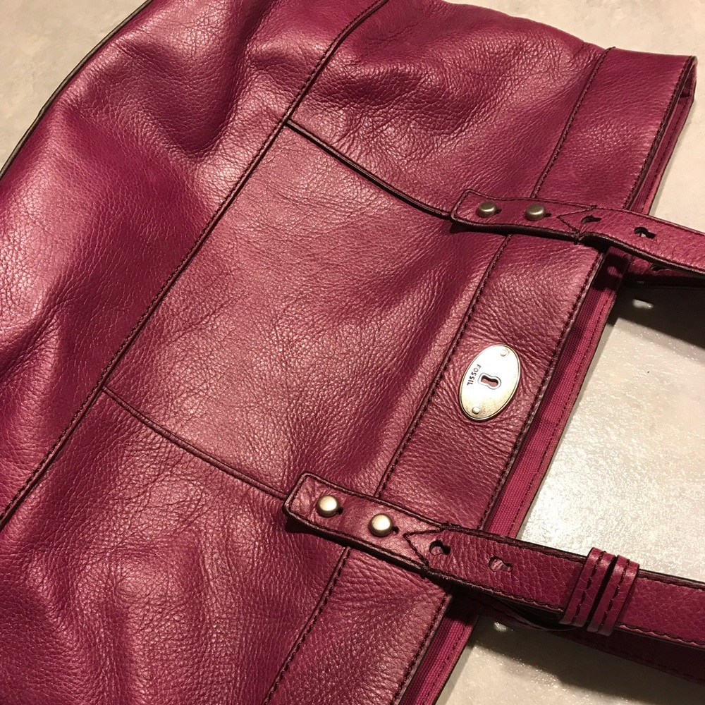 Pretty purple Fossil bag